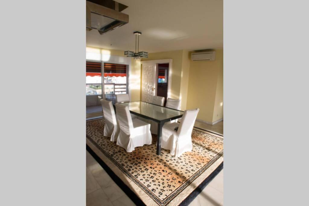 Penthouse With Private Pool, Hot Tub Jacuzzi With Sea Views And Chill-Out Zone, Close To The Sea Marbella Exterior photo