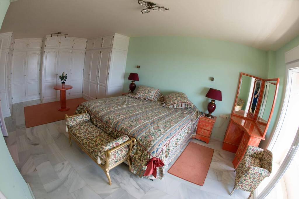 Penthouse With Private Pool, Hot Tub Jacuzzi With Sea Views And Chill-Out Zone, Close To The Sea Marbella Exterior photo