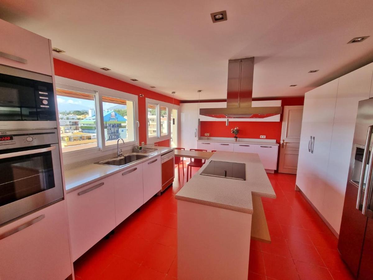 Penthouse With Private Pool, Hot Tub Jacuzzi With Sea Views And Chill-Out Zone, Close To The Sea Marbella Exterior photo